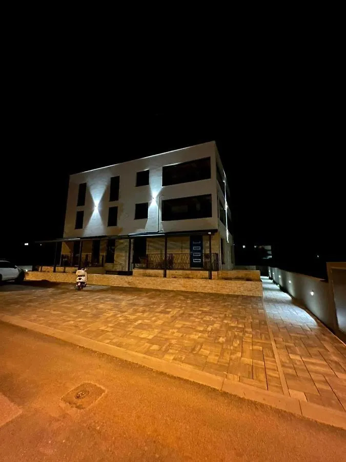 Cube S Apartment Medulin