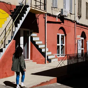 Vertigo Vieux-port Hostel Marseilles