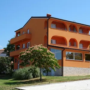 Orange Apartmán